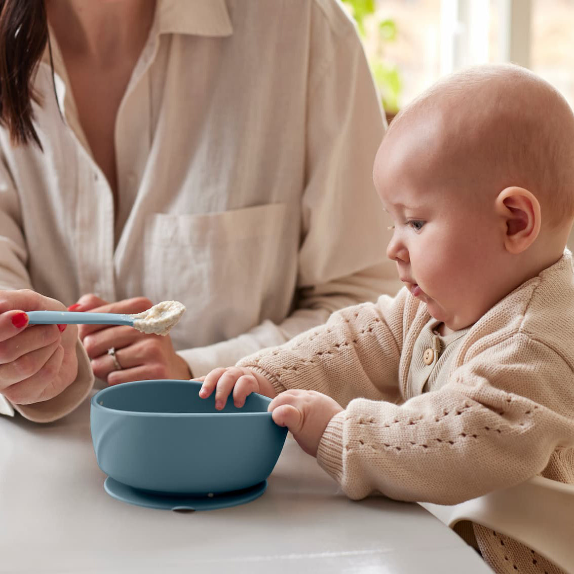 Silicone children's bowl with suction cup